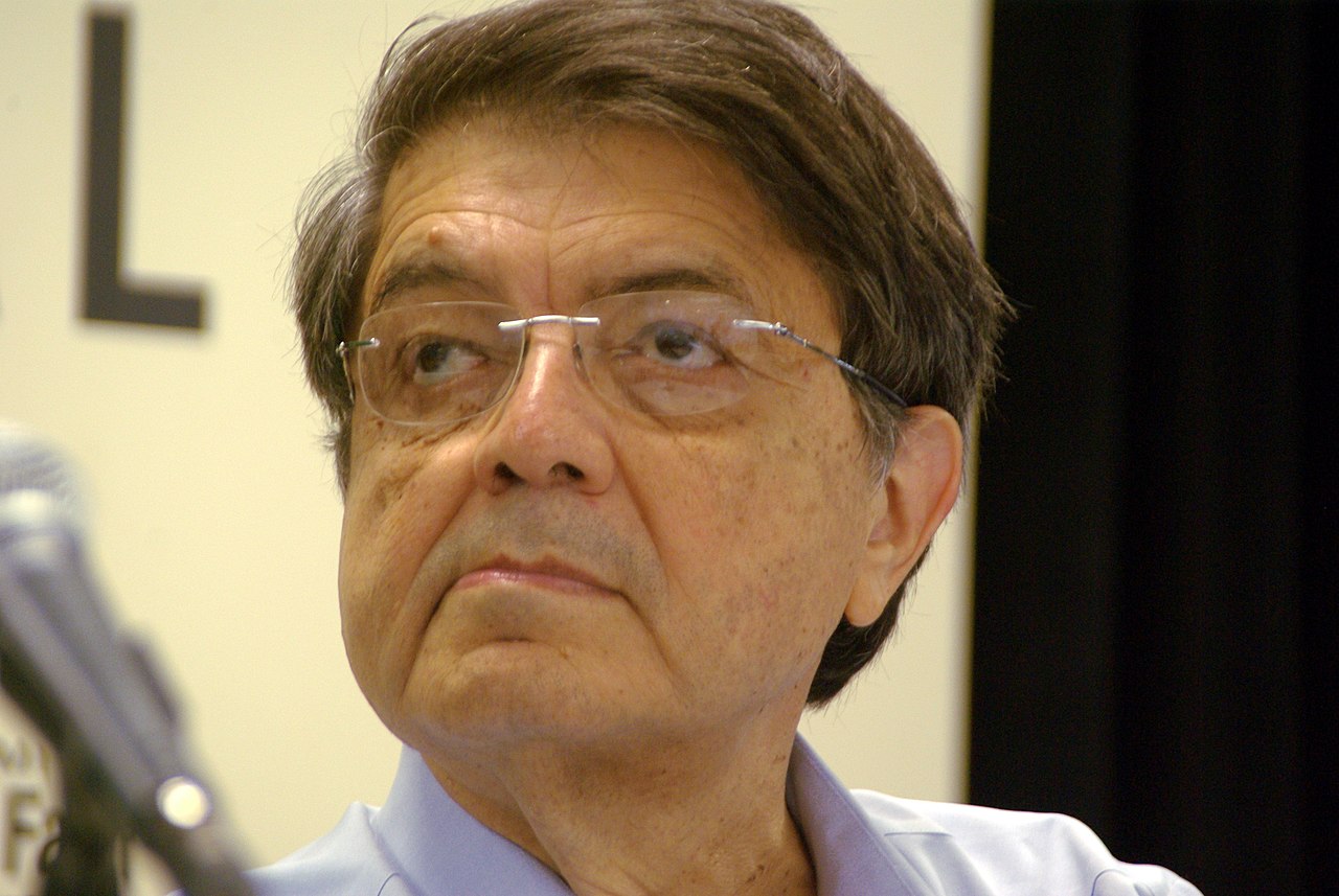 Nicaraguan writer Sergio Ramirez at the Miami Book Fair International 2011