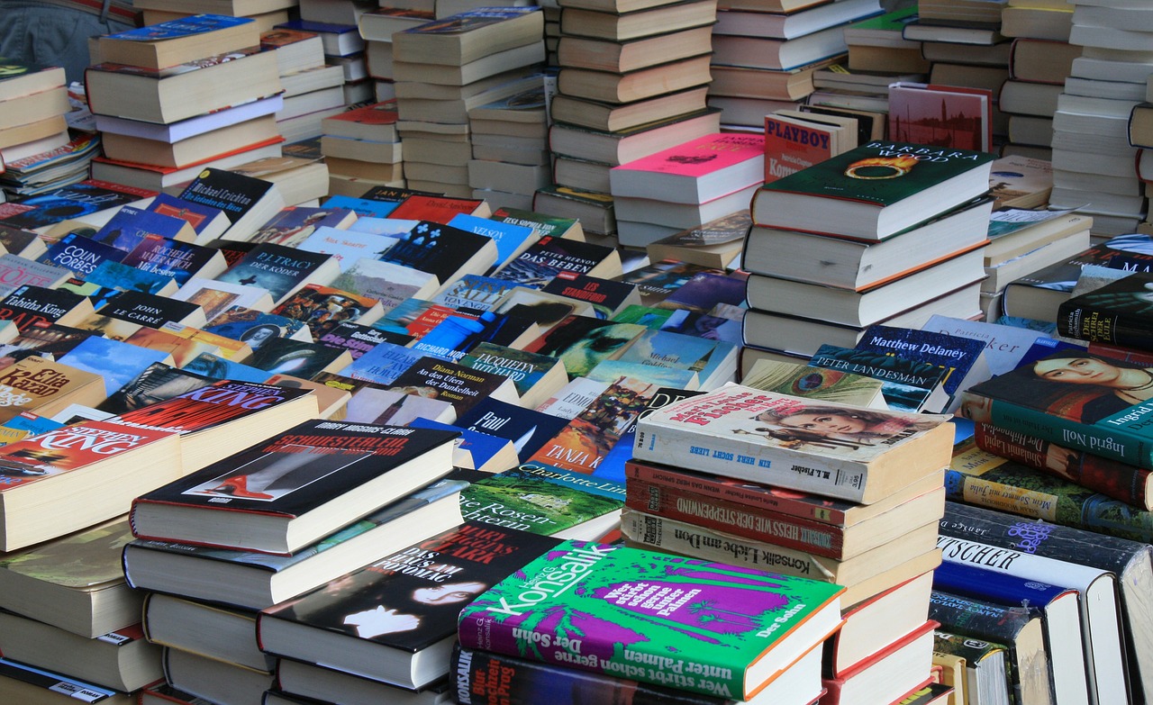 Stacks of books: Photo: Pixabay