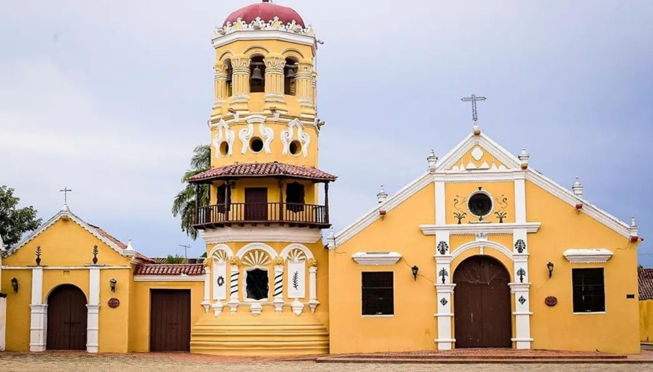 The church of Santa Barbara, located in Mompox, one of the magical towns of Bolivar. Photo: ICULTUR