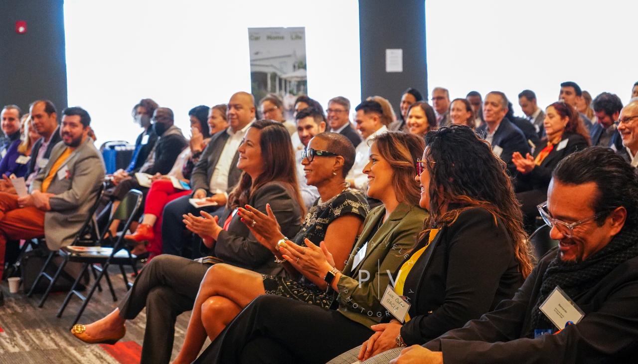 The attendees of the 32nd Annual Meeting for the Greater Philadelphia Hispanic Chamber of Commerce. Photo Courtesy of Paola Vélez/IG: @pvfotograf.