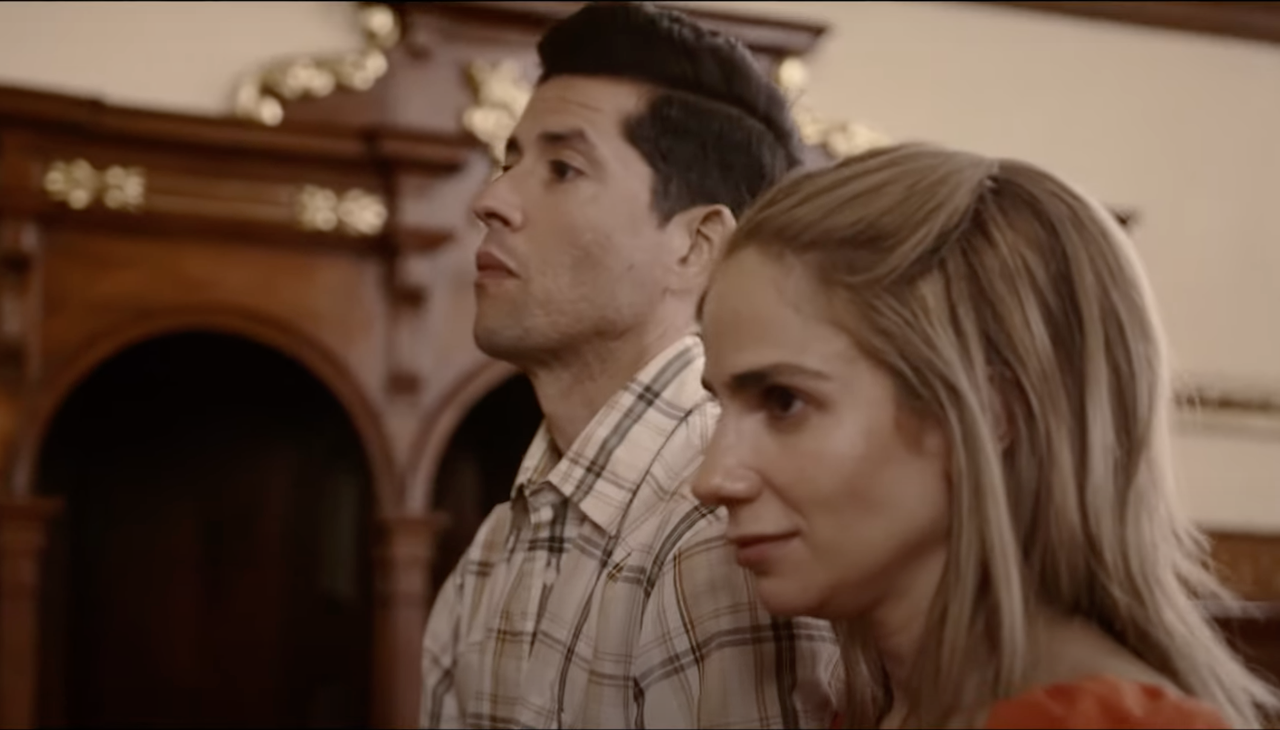 "Por mi hija" tells the story of love and migration of a Mexican couple. Photo: YouTube.