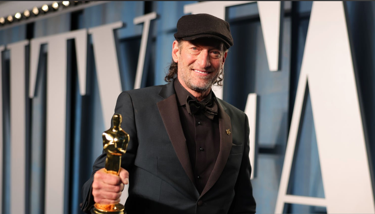 Troy Kotsur, the first deaf actor to win an Oscar in the history of the Academy. Photo: gettyimages.