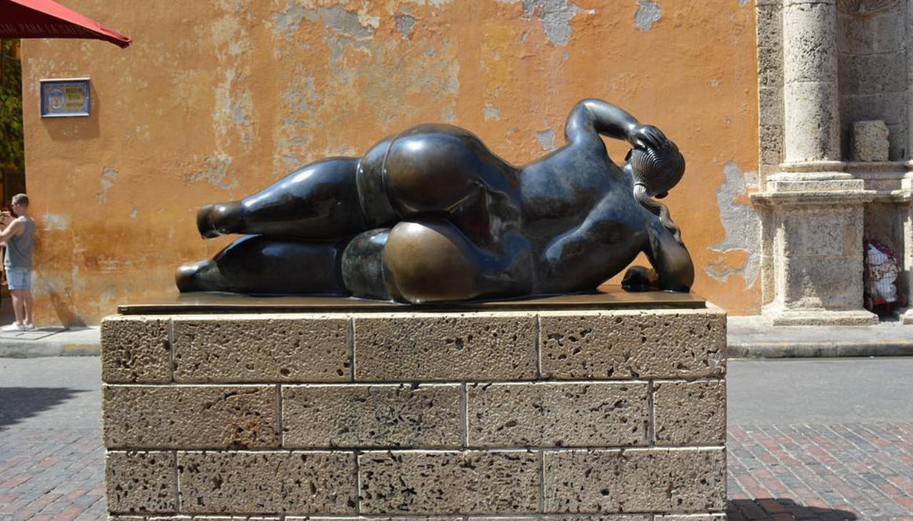 "La Gorda Botero" se encuentra ubicada en la Plaza Santo Domingo en Cartagena. Foto: Pixabay