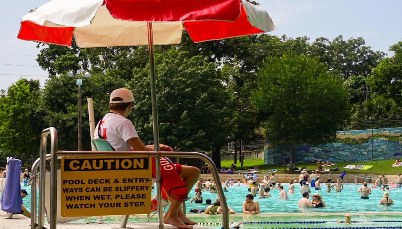 Philadelphia Parks & Recreation is looking to hire 400 lifeguards for the city’s public pools this summer. Photo: Megan Bucknall/Unsplash