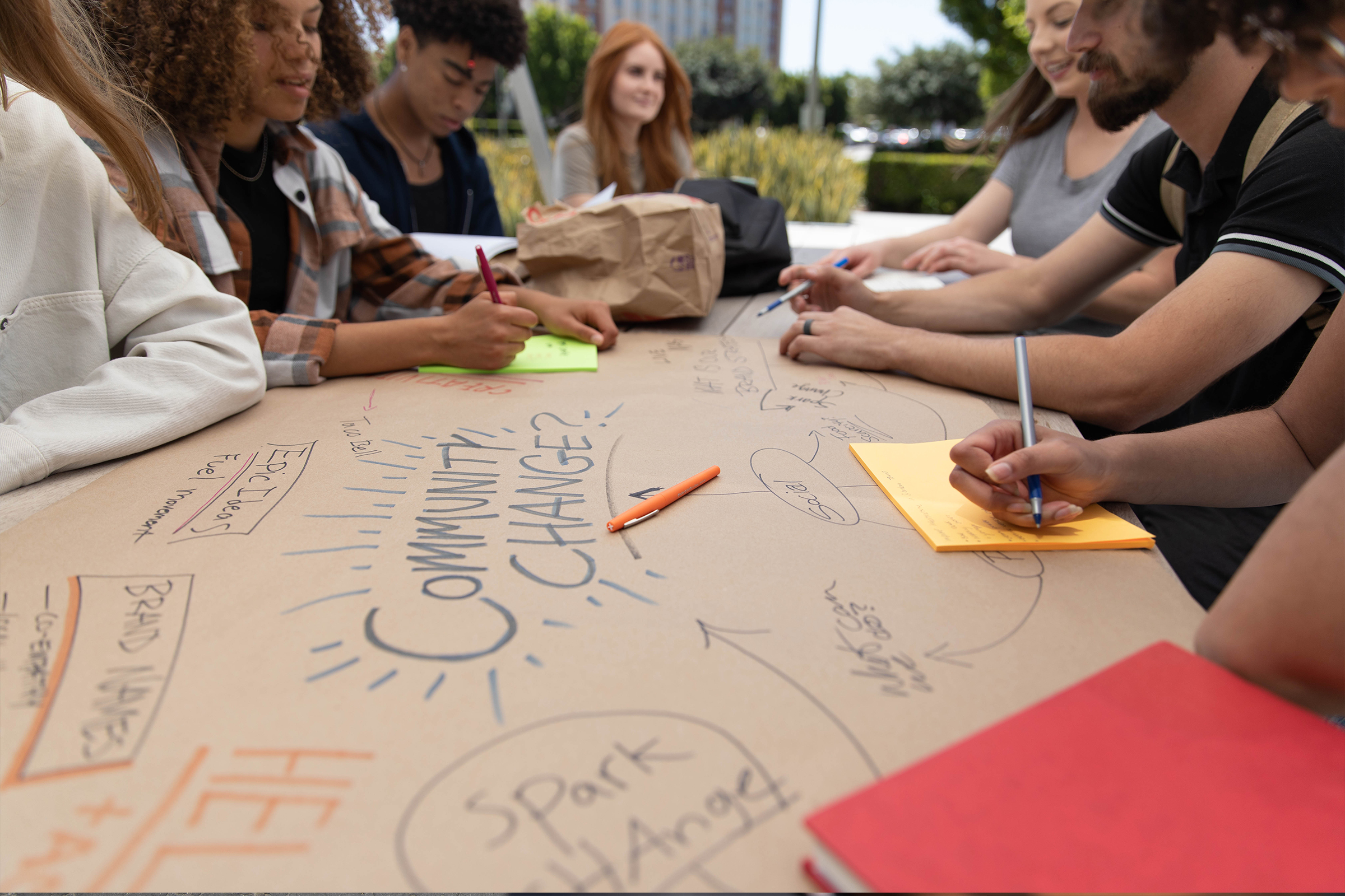 El Acelerador de Ambición acepta solicitudes hasta el 21 de julio y convoca a jóvenes creadores de cambios en todo Estados Unidos. Foto cortesía de la Fundación Taco Bell. 