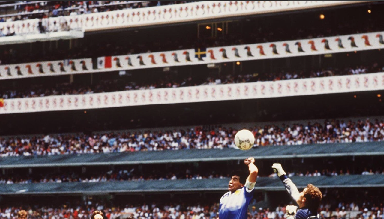 The shirt, worn by Diego Maradona in the legendary match between Argentina and Mexico at the '86 World Cup, was sold in an online auction for a record price. Photo: Getty Images.