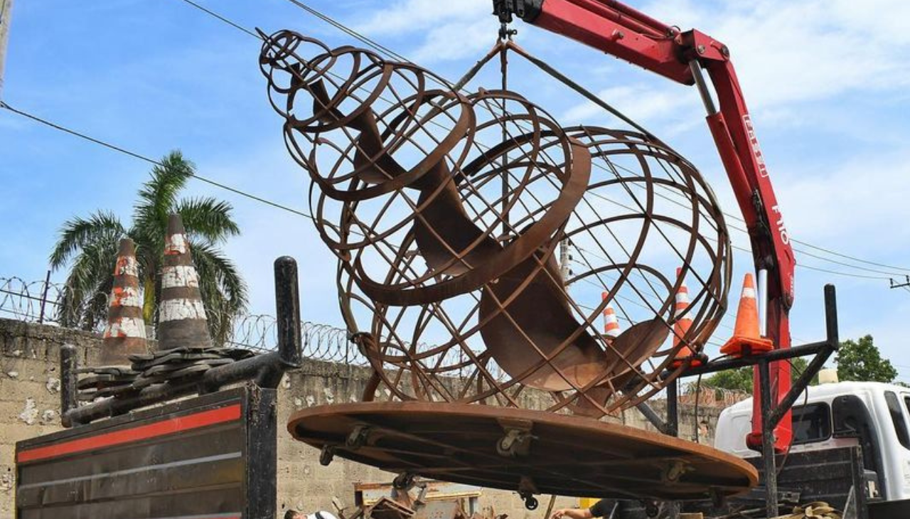 The Snail is the new sculpture that will be part of the exhibition under the sea of the Museum of Art and Environment of Cartagena. Photo: El Color Azul Foundation