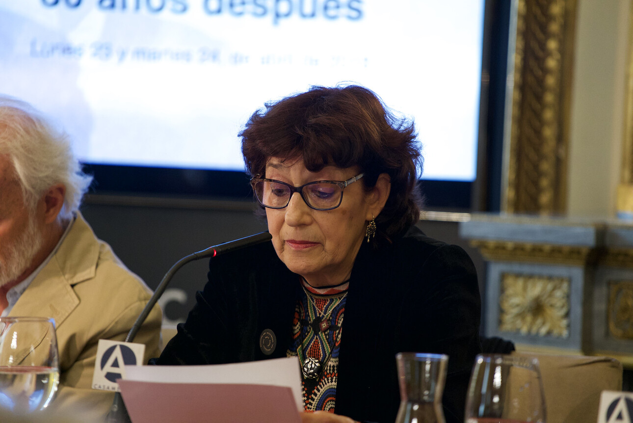 Olvido García Valdés, poet and essayist, during a talk at Casa de América Madrid, 2018. Photo. Casa de América