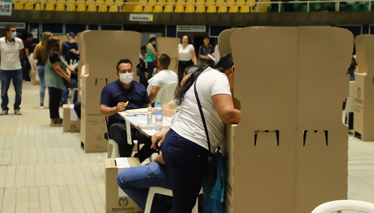 Presidential elections in Colombia. In the first round of May 29, 21 million Colombians voted, 55% of those eligible to go to the polls. Juan B. Díaz / AL DÍA