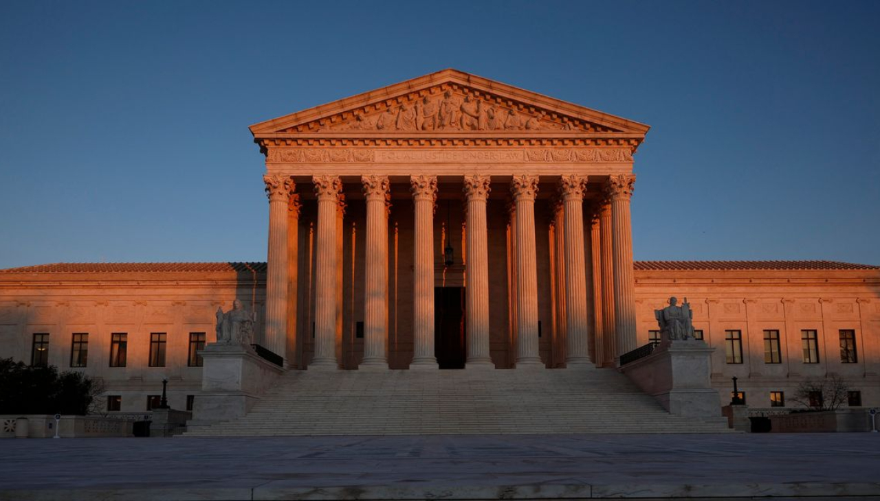 WASHINGTON, DC - JANUARY 26: The U.S. Supreme Court building on the day it was reported that Associate Justice Stephen Breyer would soon retire on January 26, 2022 in Washington, DC. 