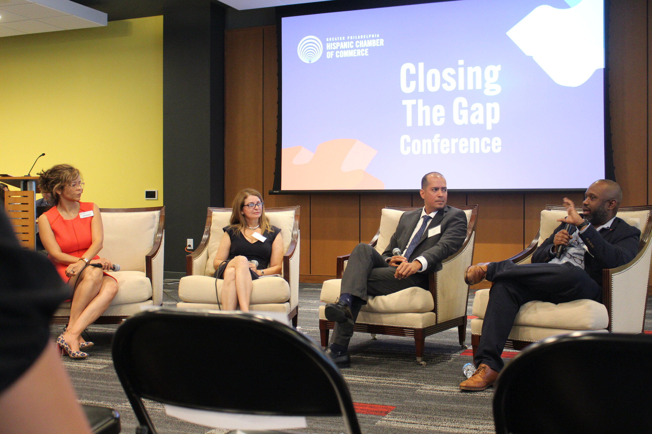 A fireside chat takes place on real estate development during the 2022 GPHCC Closing the Gap Conference on June 23. Photo: Jensen Toussaint/AL DÍA News.