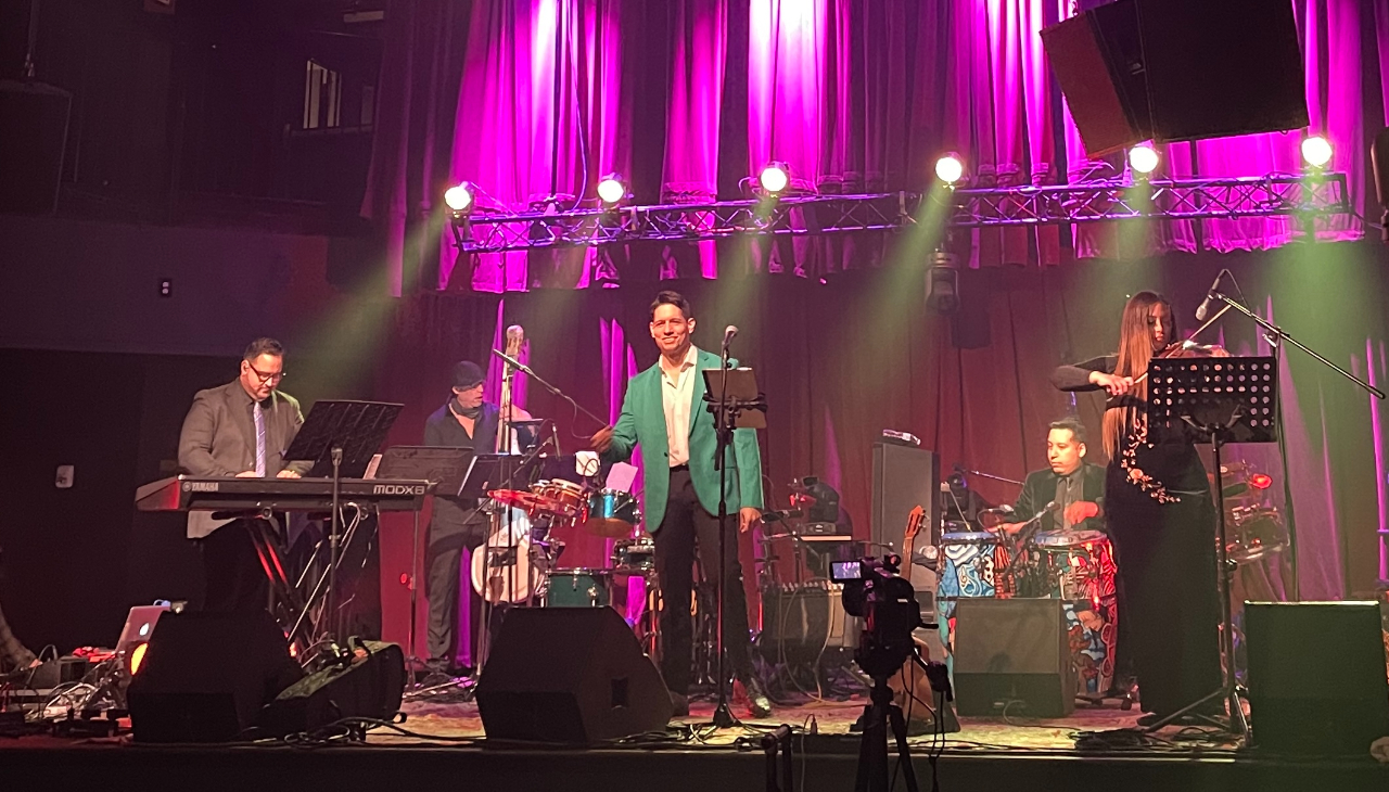 Alex Moreno (center), the Venezuelan singer, is returning to Uptown for a concert on Sept. 17. Photo Courtesy of Uptown! Knauer Performing Arts Center. 