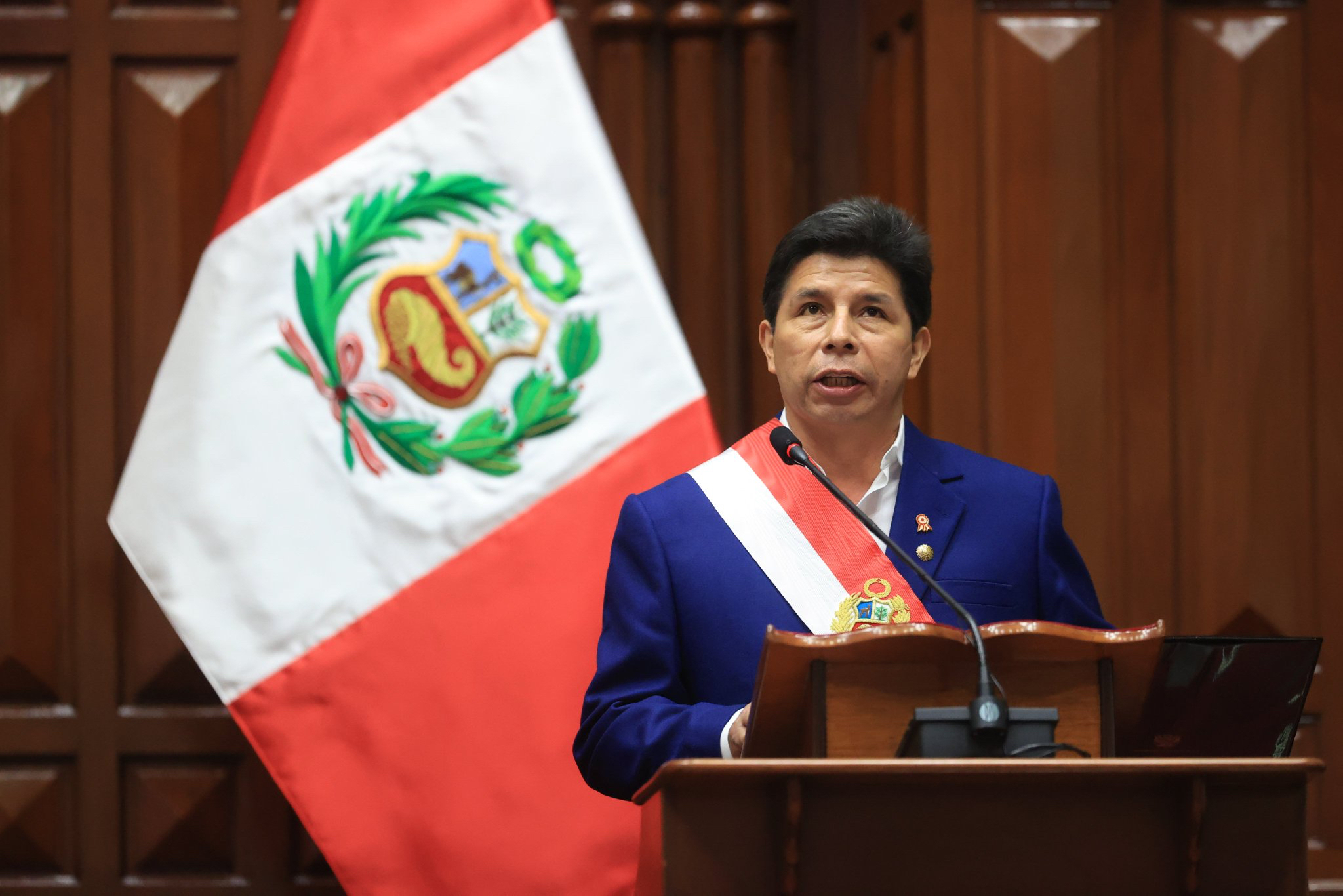 Pedro Castillo se encuentra en medio de una polémica después de haber pedido que se sancione al policía del allanamiento dentro del Palacio de Gobierno para retener a Paredes. Twitter de @PedroCastilloTe.