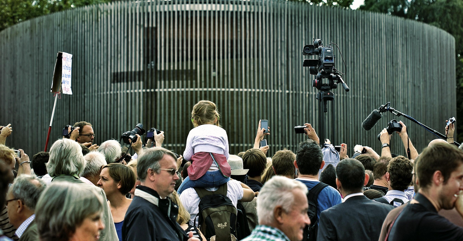 El ICLEP en concreto registró 96 detenciones arbitrarias, 22 restricciones en el espacio digital (limitación de acceso a internet) y 22 amenazas y agresiones psicológicas.