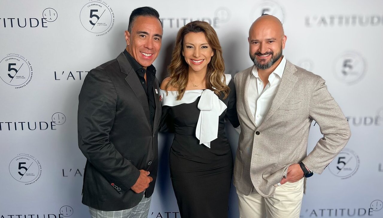 Guillermo Díaz, Lili Gil and Omar Duque at the L'ATTITUDE event. Photo: @liligil.