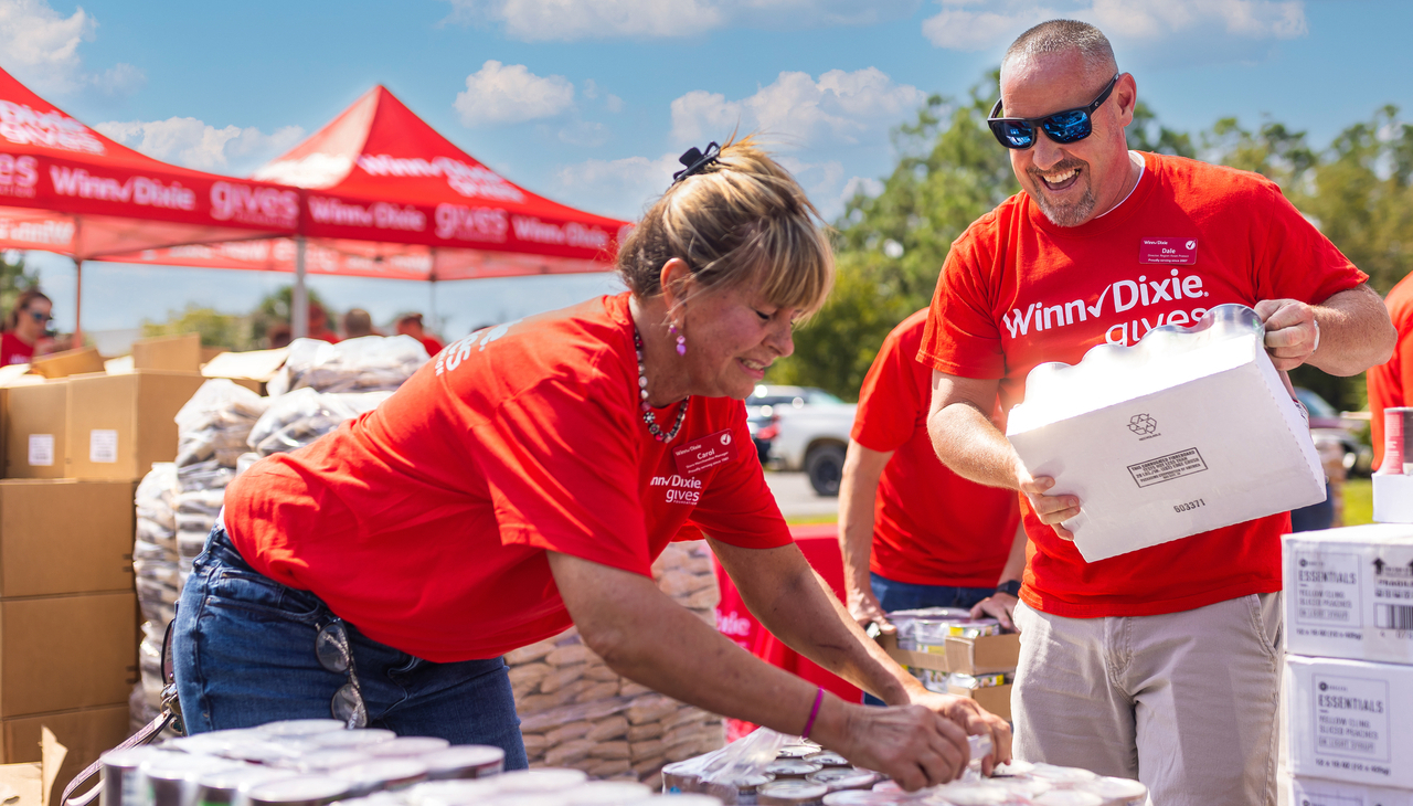 More than 150,000 pounds of fresh, non-perishable produce was delivered to local communities in need. Photo: Business Wire.