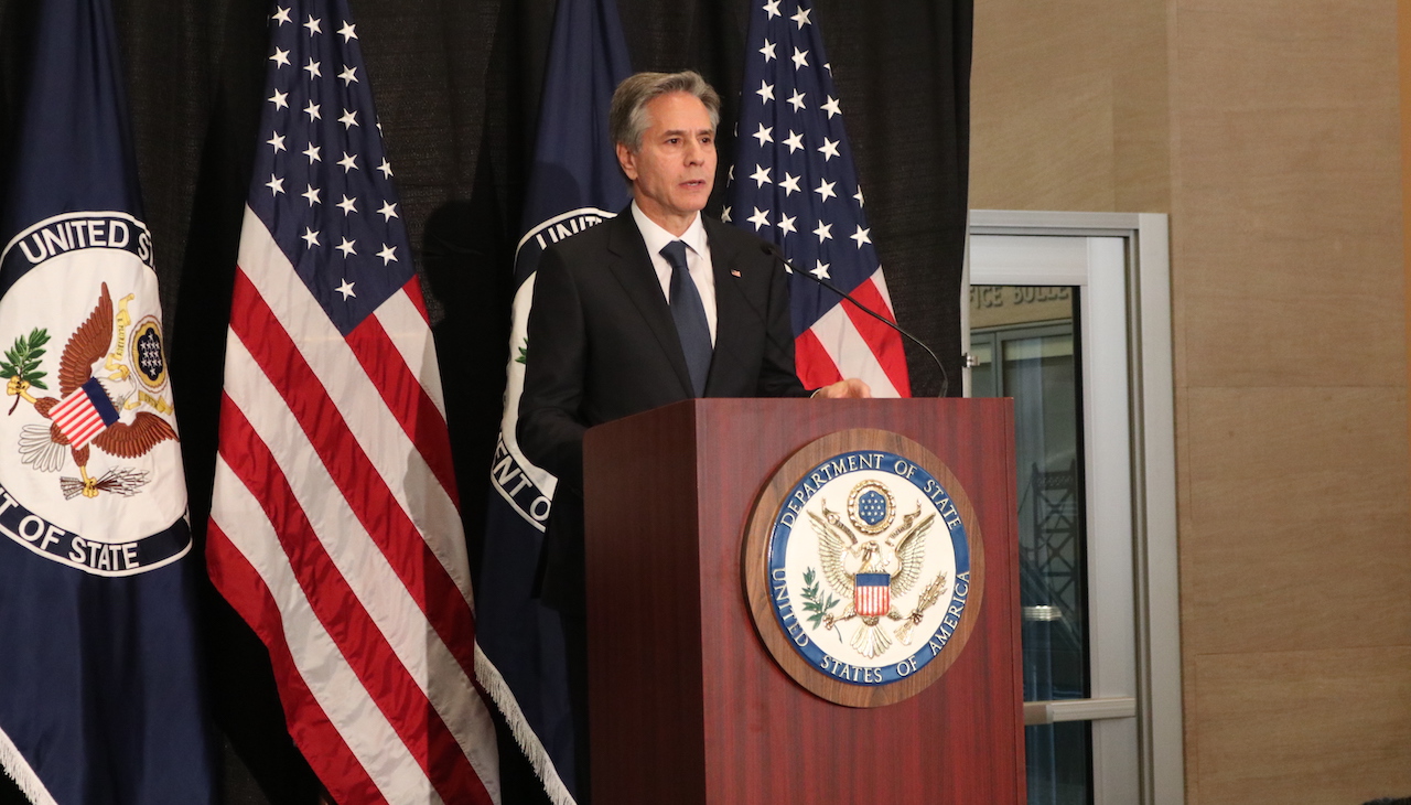 The U.S. Citizenship and Immigration Services and the U.S. Department of State naturalized 25 new citizens during a special ceremony in part to also commemorate the opening of the new city Passport Agency facility in Center City. 