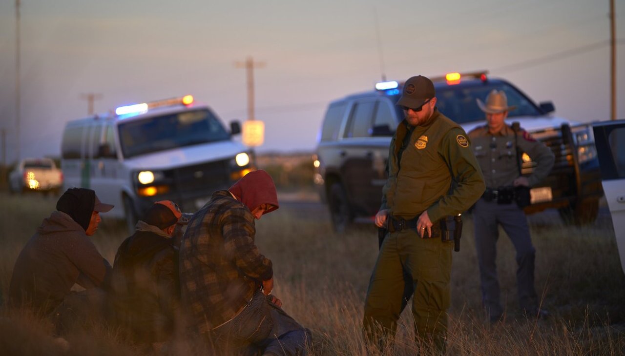 Members of the US Customs and Border Protection Office captured suspects while on patrol. 