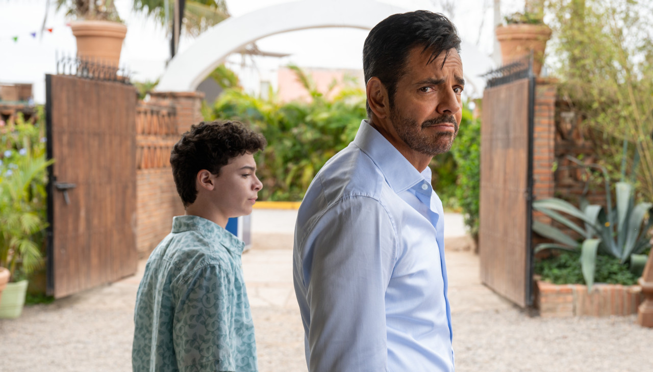 Raphael Alejandro and Eugenio Derbez in ‘Acapulco’, premiering October 21, 2022 on Apple TV+. Photo: Courtesy of Apple TV+. 