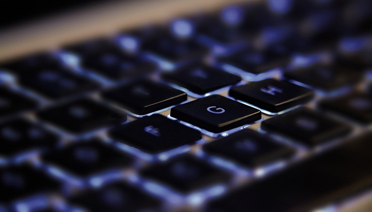 Computer keyboard, image to illustrate article about technology experts. 