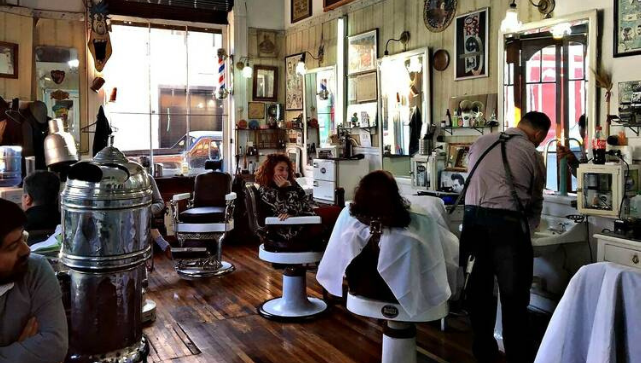 The Chile neighborhood includes unique places like the French Hairdresser. Photo: Time Out Peluquería Francesa.