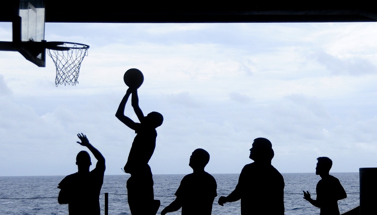 Silhouette of a basketball court.