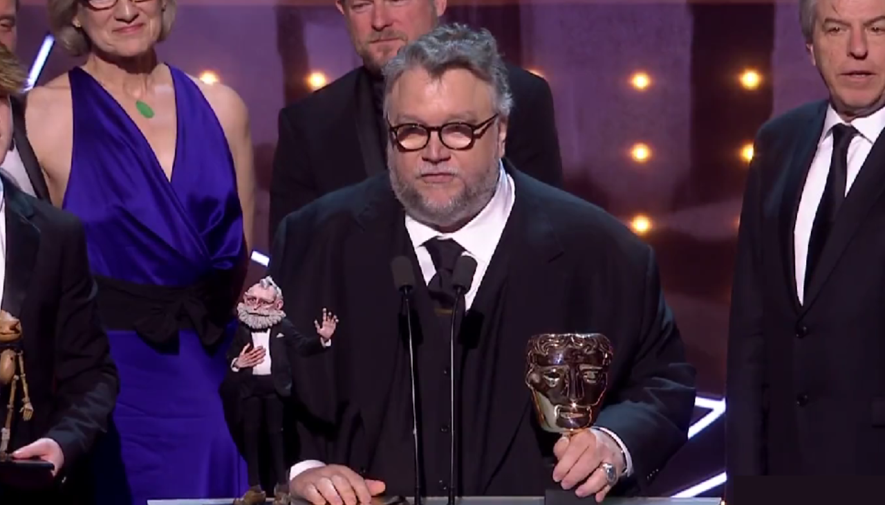 Guillermo del Toro during his speech at the Bafta 2023. Photo: Video capture. 