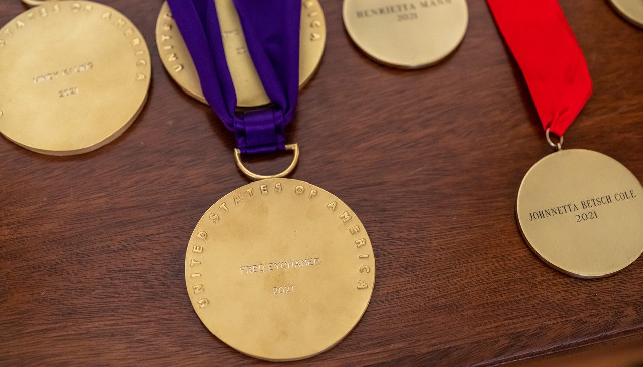 Medals to honor artists by the White House.