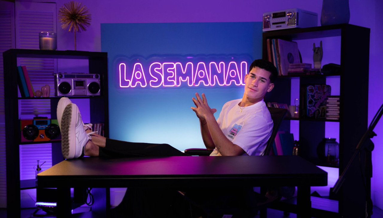 The program 'La Semanal Live' is based on the music playlist of the same name and is broadcast every Friday on Twitch. Photo: Courtesy.