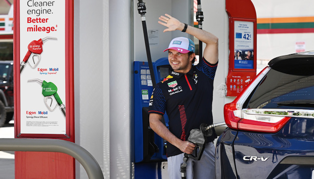 Sergio’s visit this week to an Exxon station in Sunny Isles Beach, FL. Courtesy of Red Bull Racing. 