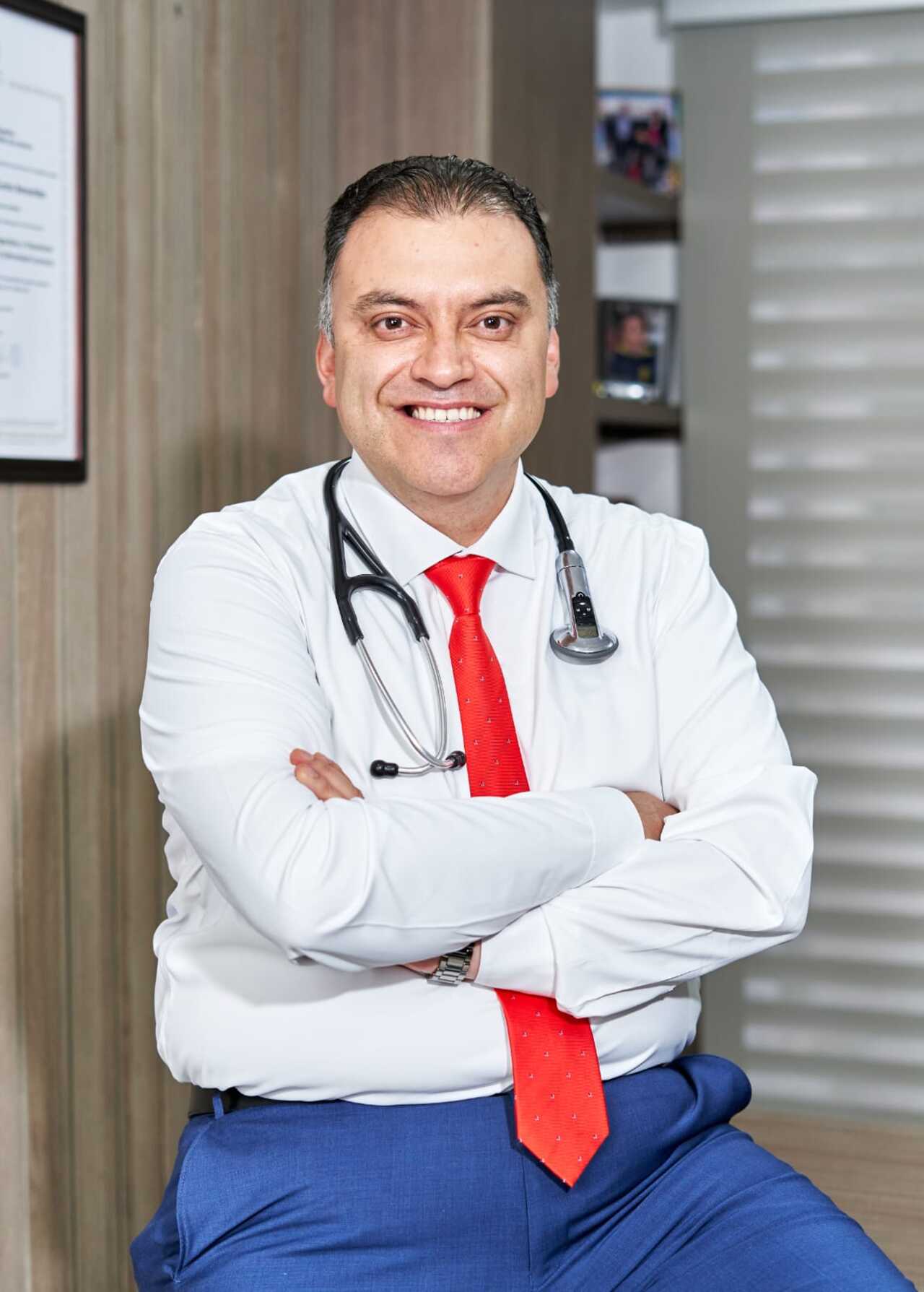 Dr Juan Alberto Ceron- Cardiòlogo ( Colombia)