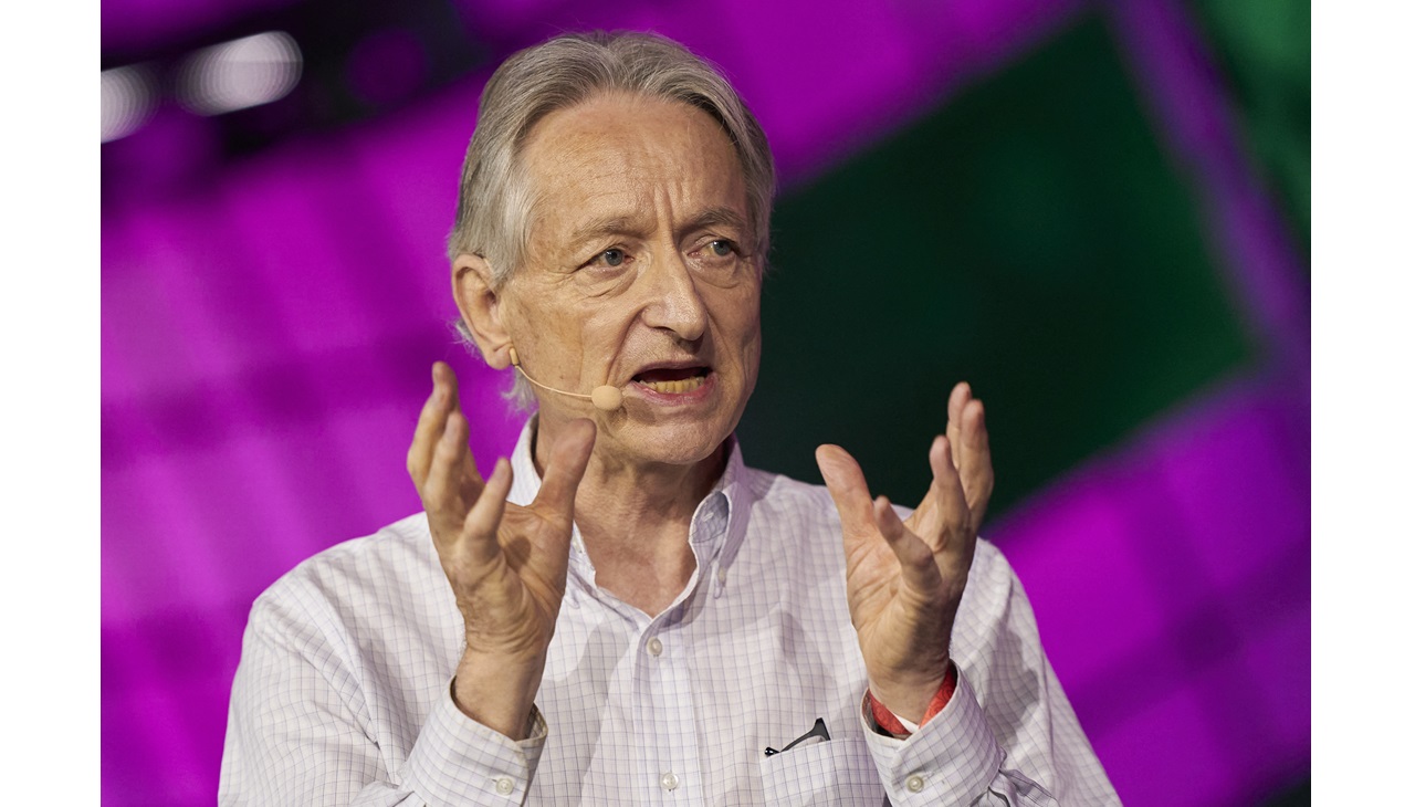 British-Canadian cognitive psychologist and computer scientist Geoffrey Hinton, known as the 'godfather of AI'.  Photo by Geoff Robins / AFP