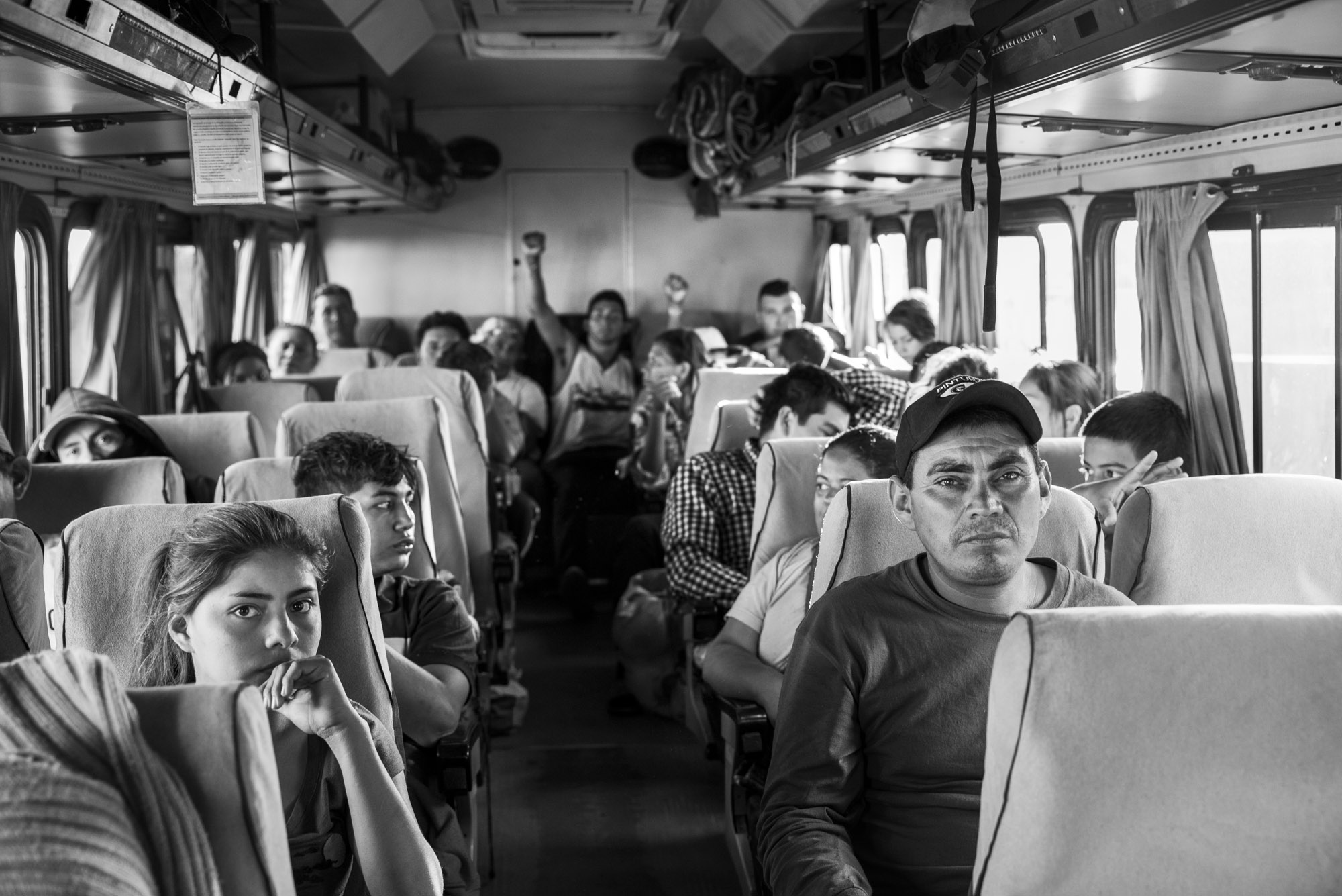 Migrants board a bus in Navojoa. Photo by Ada Trillo