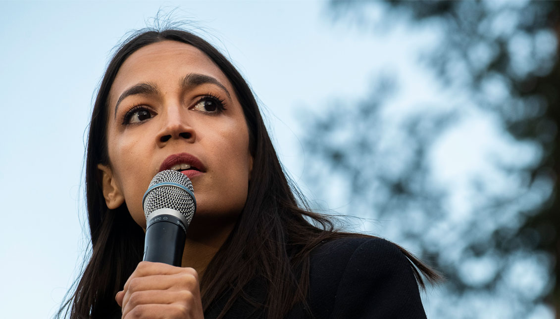 Increased isolation, anxiety, depression, addiction and escapism" were some of the problems cited by the 29-year-old congresswoman, who represents the New York boroughs of the Bronx and Queens. Credit: HolaNews.