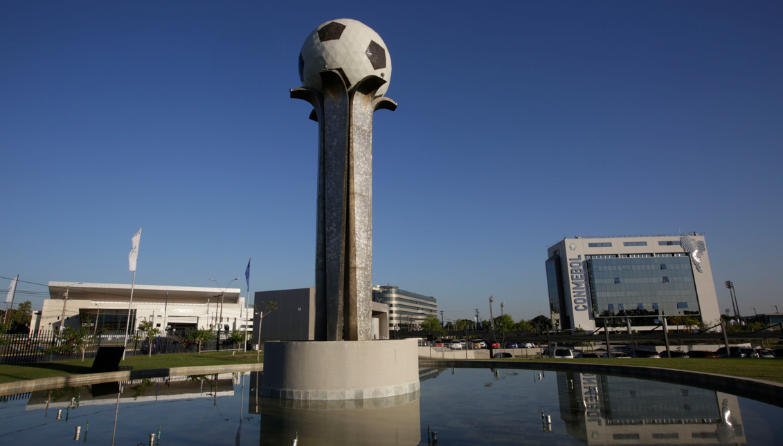 CONMEBOL named Brazil as the new host of the 2021 Copa America two weeks before the event's kick off. Photo: Getty Images. 
