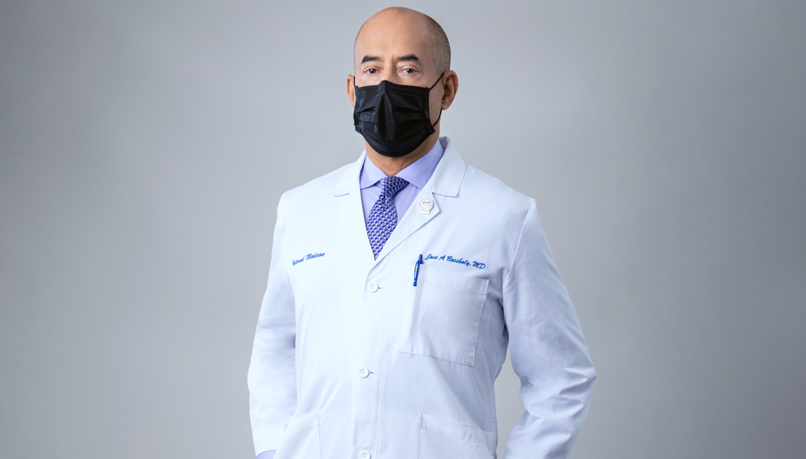 Since 2011, Dr. Bossbaly has worked as an internal medicine specialist at Mercado Medical Center. This 2021, he is the Life Achievement Award honoree at the 2021 AL DÍA Top Doctors Event.