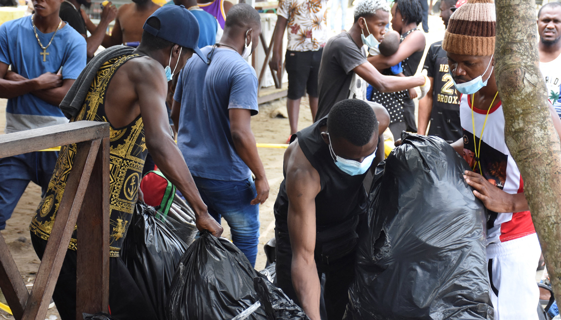 It is estimated that 600 people arrived in Necoclí every day for two weeks, aggravating the health crisis. They seek to reach Panama through the Darien jungle, as a stopover to enter the United States. Most come from Africa. There are also Asians and Haitians. The Colombian government is taking steps to resolve the situation together with Panama, Costa Rica and Ecuador. Getty Images