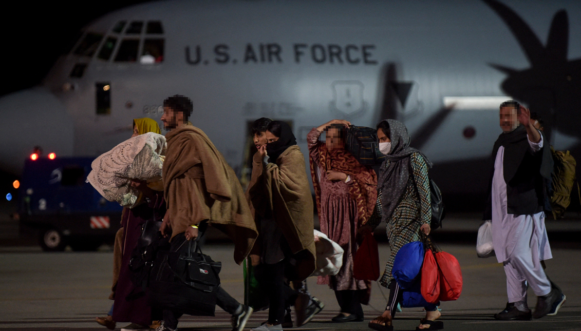 The last U.S. aircraft in Afghanistan leaves the country. Photo: Getty Images