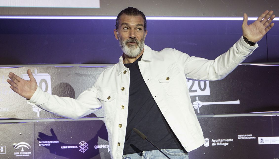 Spanish actor Antonio Banderas, who suffered a heart attack two months ago, tells a press conference at the Malaga Spanish Film Festival on March 25, where he won a lifelong career award, that he is well and that the best of his career is yet to come. EFE/Daniel Perez
