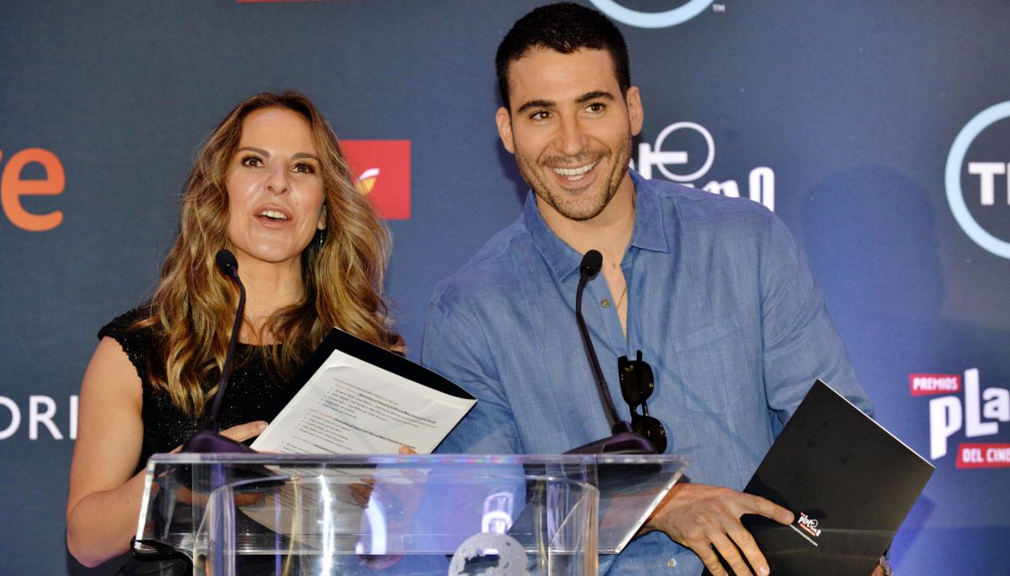 Mexican actress Kate del Castillo (L) and Spanish actor Miguel Angel Silvestre present the candidacies for the Platino Awards at the Beverly Hilton hotel in Los Angeles, California, United States, May 31, 2017. EFE/Jerod Harris
