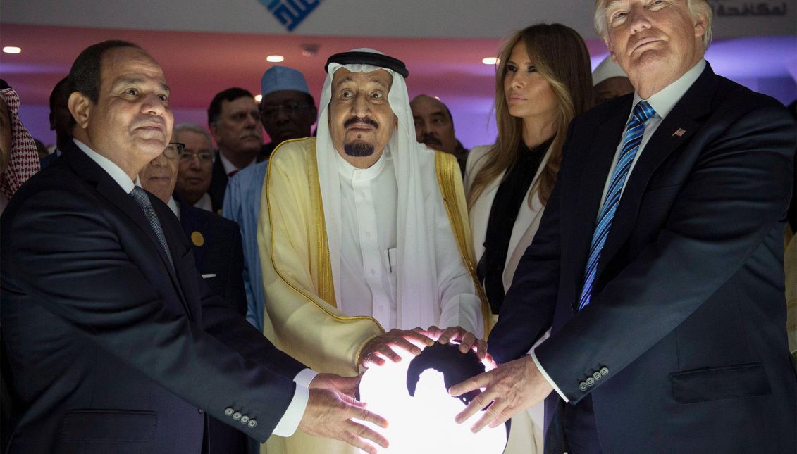 US President Donald J. Trump, First Lady Melania Trump, King Salman bin Abdulaziz al-Saud of Saudi Arabia and Egyptian President Abdel Fattah al-Sisi  opening the World Center for Countering Extremist Thought in Riyadh, Saudi Arabia, 21 May 2017. EPA/SAUDI PRESS AGENCY HANDOUT
