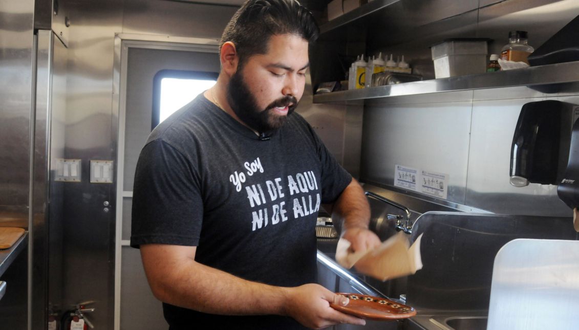 Dreamer Lorenzo Santillan in Phoenix, Arizona, United States. EFE/Beatriz Limon
