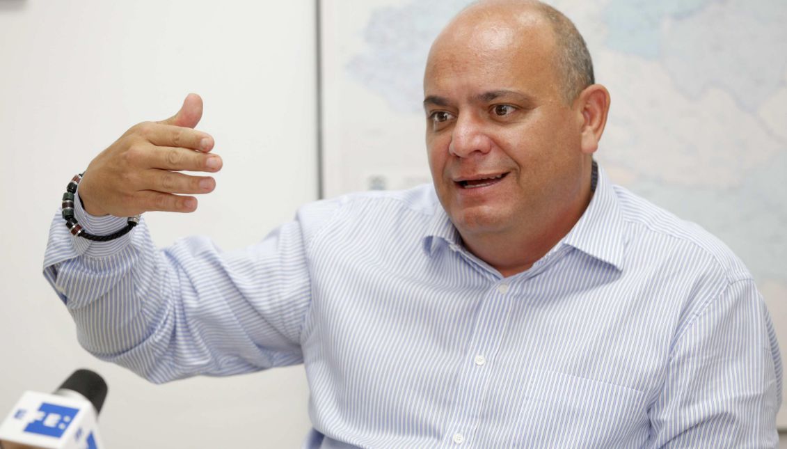 Photo of the regional representative for Central America, Cuba and Mexico of the UN Refugee Agency (UNHCR), the Ecuadorian Jose Samaniego, telling EFE in an interview on June 19, 2019, that "year after year" the number of refugees, applicants for asylum and displaced persons in the region "continues to rise because of conflicts, violence and human rights violations." EFE/Alejandro Bolivar