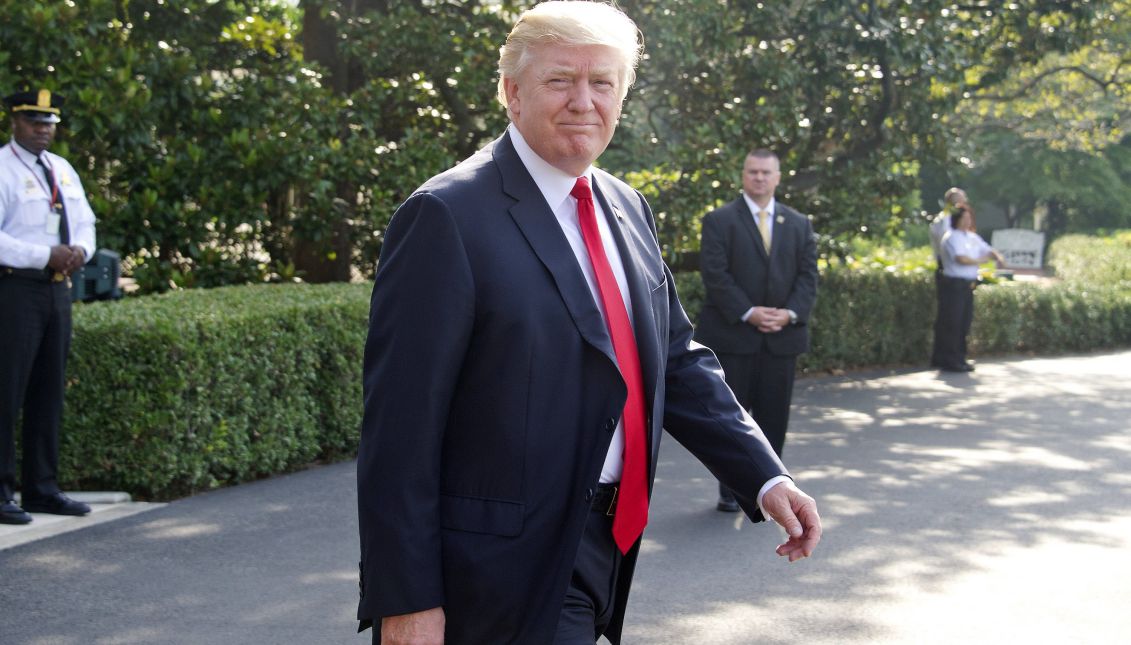 President Donald Trump leaves the White House on July 22, 2017. EFE/EPA/Ron Sachs / POOL