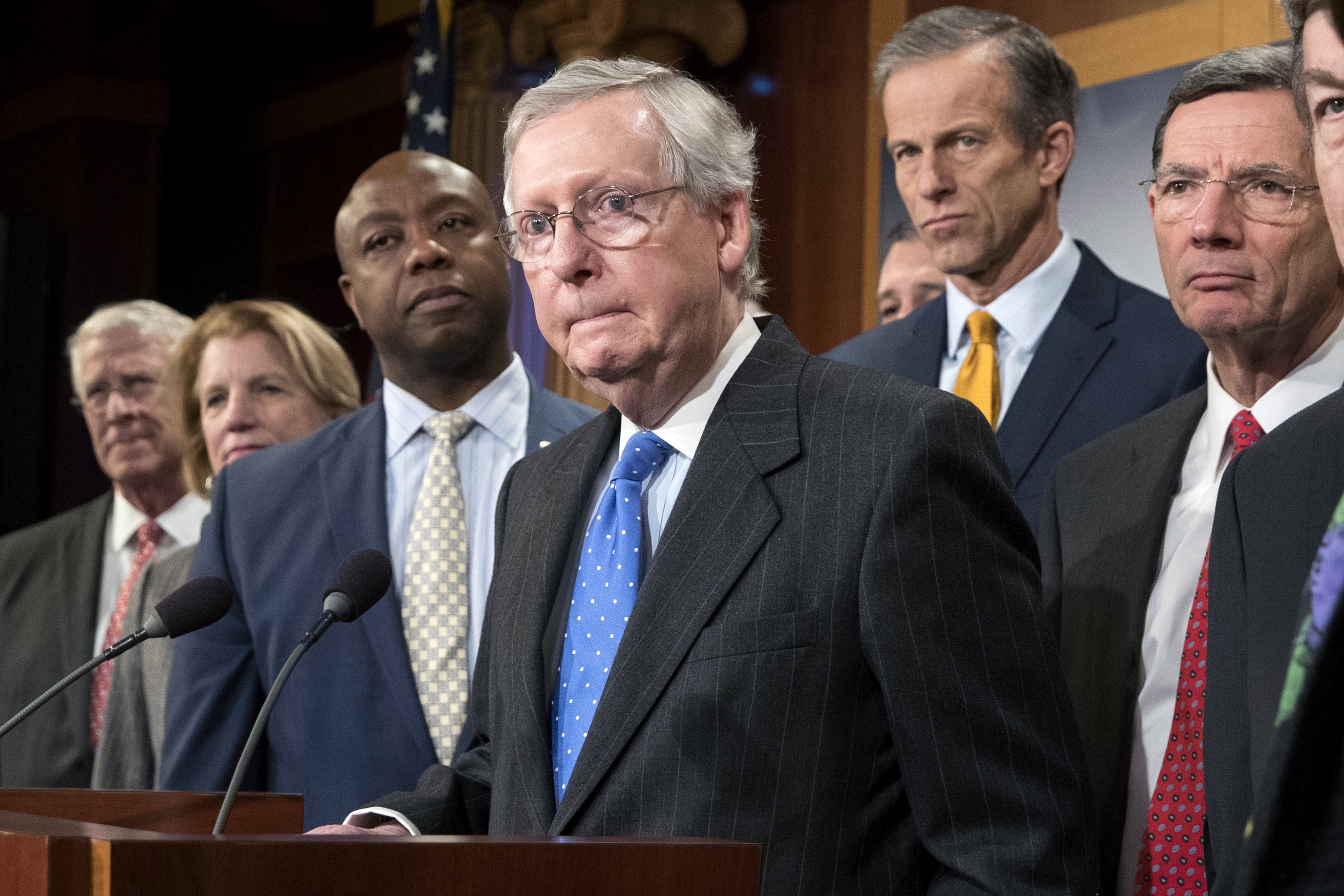 Senate Majority Leader Republican Mitch McConnell (C) and other Senate Republicans hold a news conference after the Senate passed a Republican tax plan on Capitol Hill in Washington, DC, USA, Dec. 20, 2017.   The tax reform was approved with 51 votes in favor, with all the yes votes being Republicans, and 48 against, all Democrats.