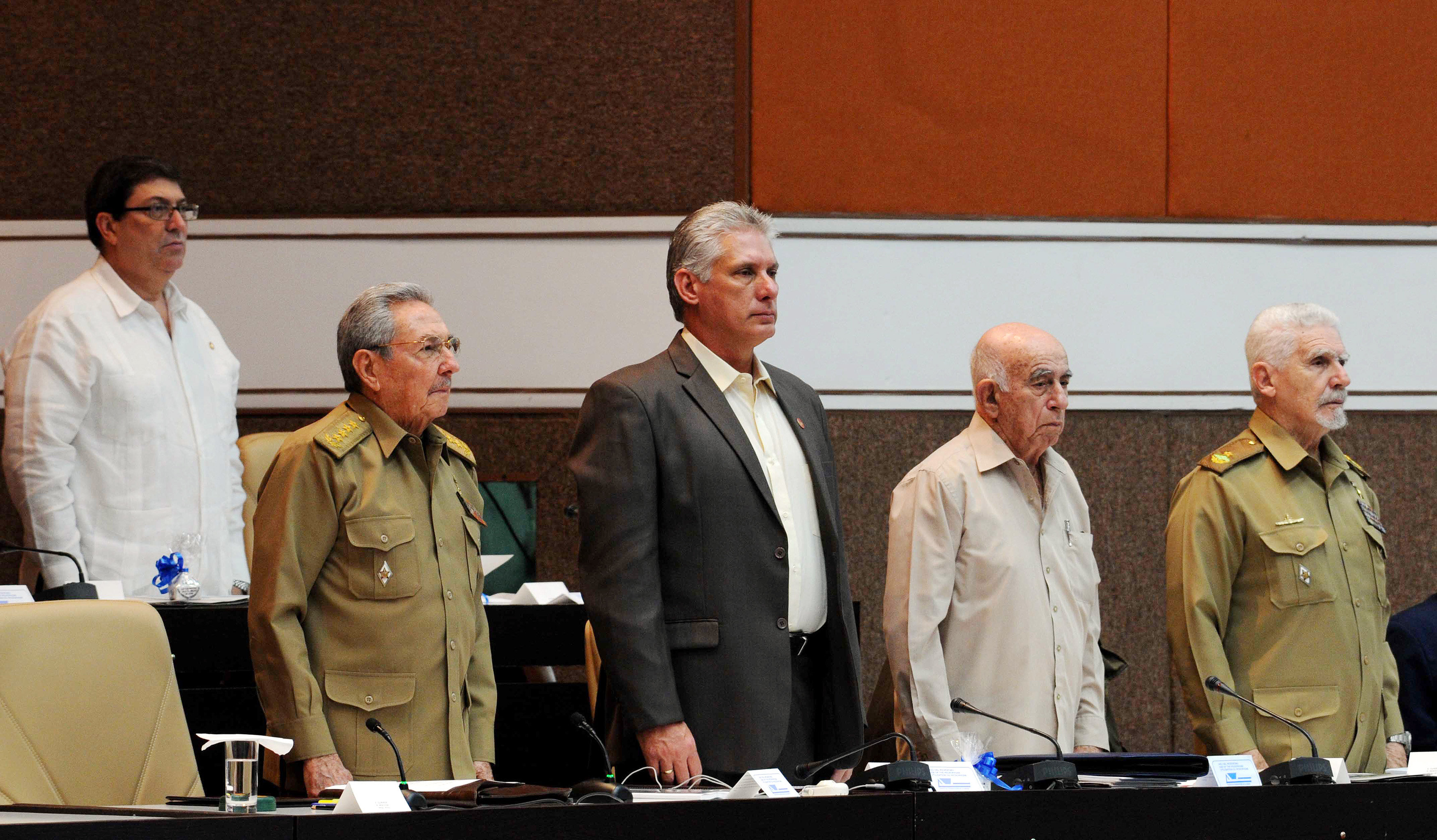 Cuban President Raul Castro (2L), First Vice President Miguel Diaz-Canel (C), Second Secretary of the Cuban Communist Party Jose Ramon Machado (2R), Vice President Ramiro Valdes (R), and Foreign Minister Bruno Rodriguez (L), attend a plenary session of the National Assembly of Popular Power in Havana, Cuba on Dec. 21, 2017.
