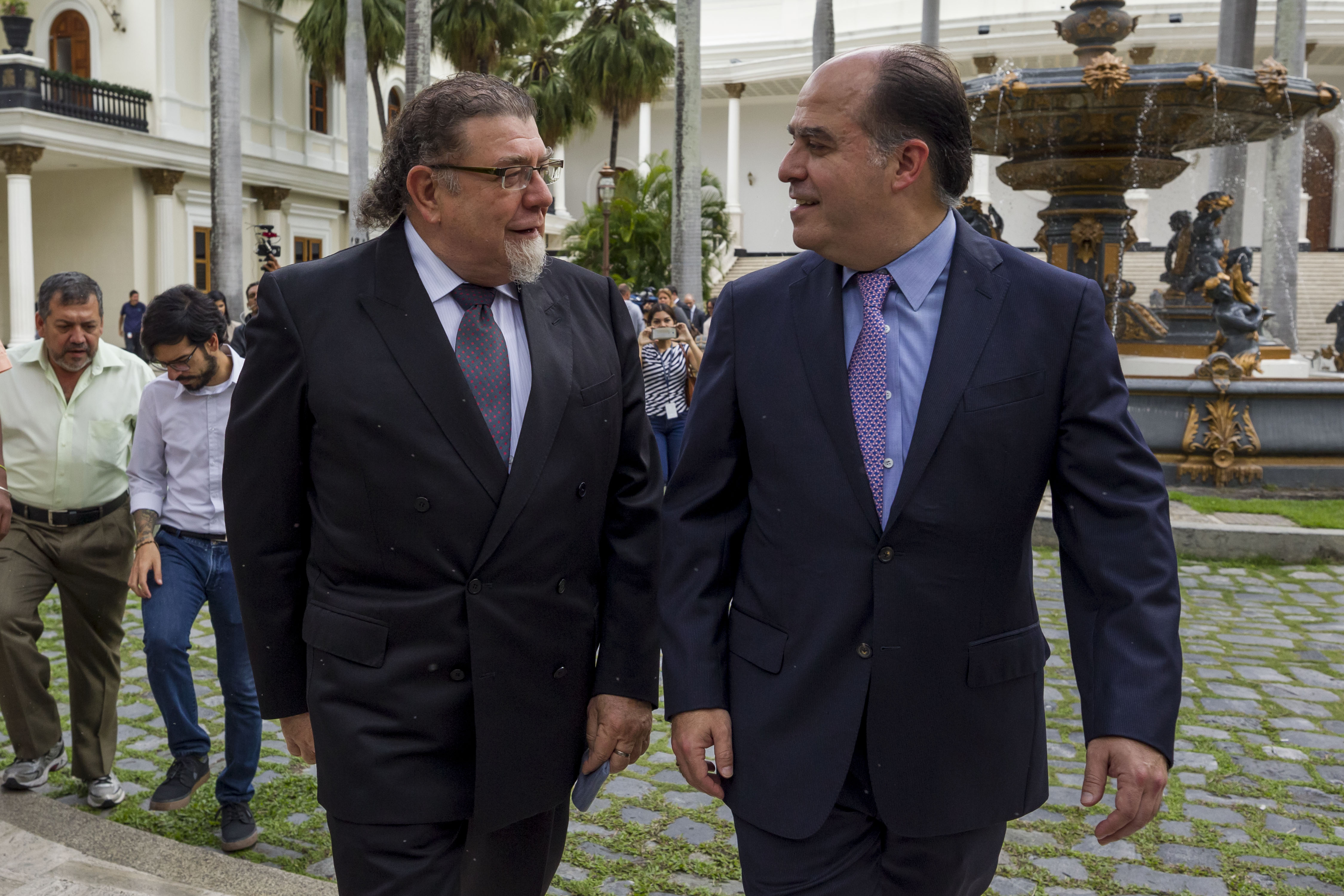 President of the National Assembly of Venezuela Julio Borges (R), speaks with the Brazilian ambassador in Caracas, Ruy Carlos Pereira, during a visit to the Parliament in Caracas, Venezuela, Nov. 7, 2017.
