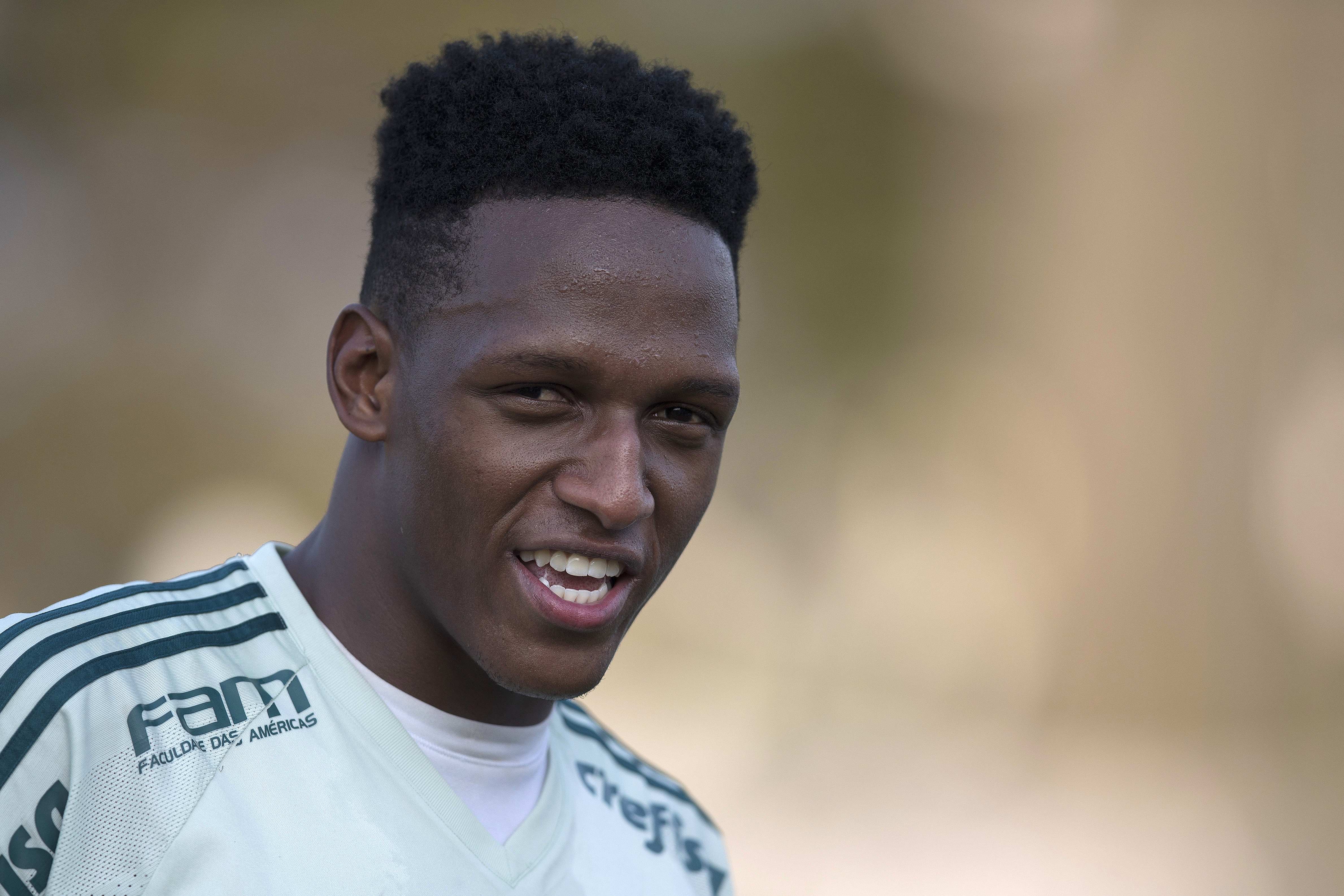 Palmeiras Colombian defender Yerry Mina reacts during a training session in Sao Paulo, Brazil on Oct. 17, 2017. EPA-EFE FILE/Sebastiao Moreira
