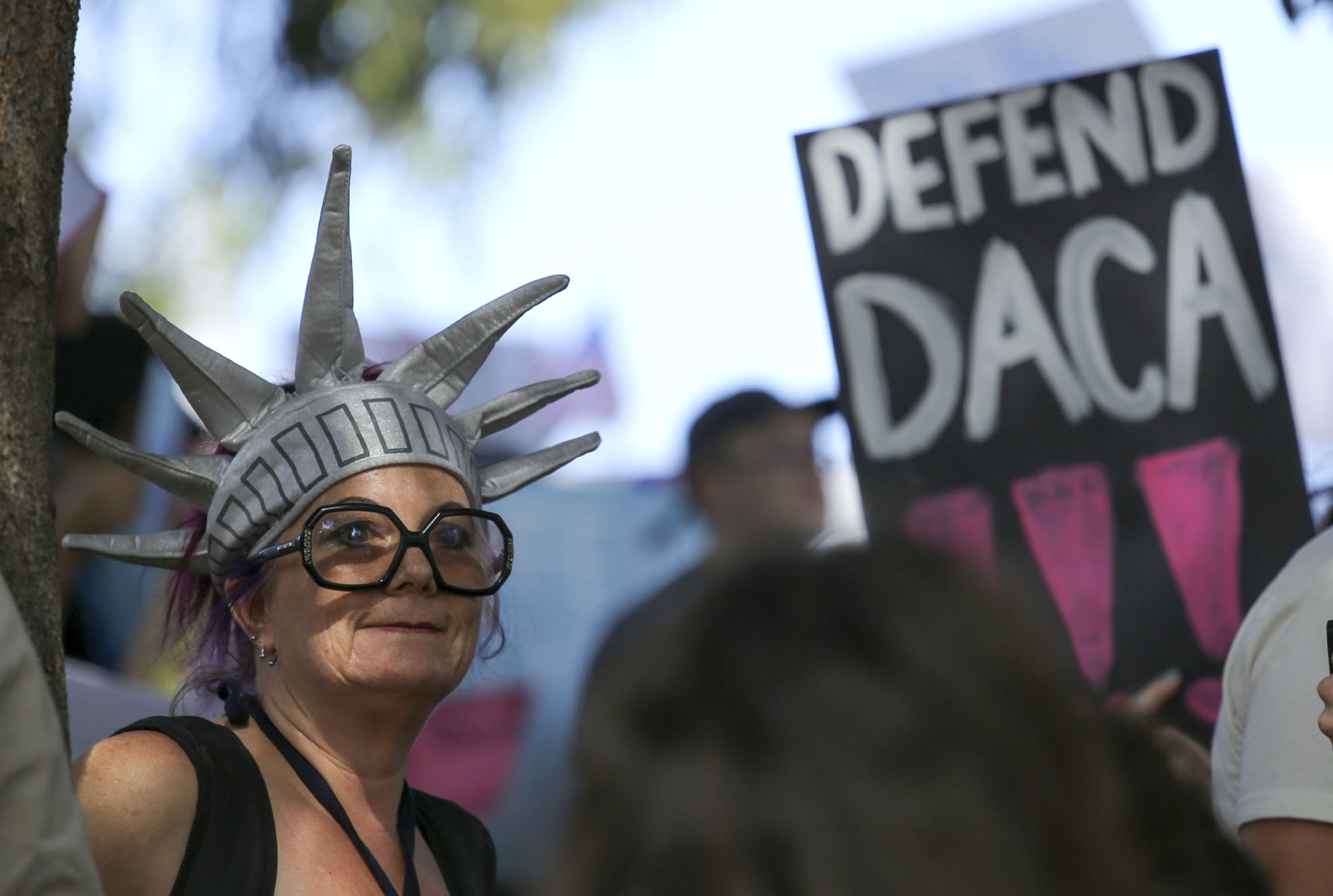 Immigrants-rights protesters demonstrate their support for the Deferred Action for Childhood Arrivals (DACA) program while marching in Los Angeles, California, USA, Sep. 10, 2017.