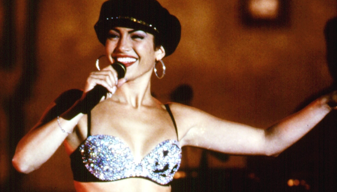 Selena is a 1997 biographical film of American musical drama written and directed by Gregory Nava about the life and career of Tex-Mex music star Selena Quintanilla-Perez. PHOTOGRAPHY: Posta